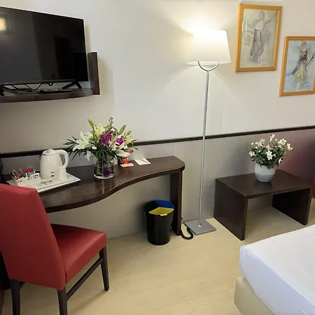 Euro 3* إيمولا